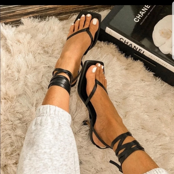 NWT ZARA Black Leather Strappy Sandals 6.5